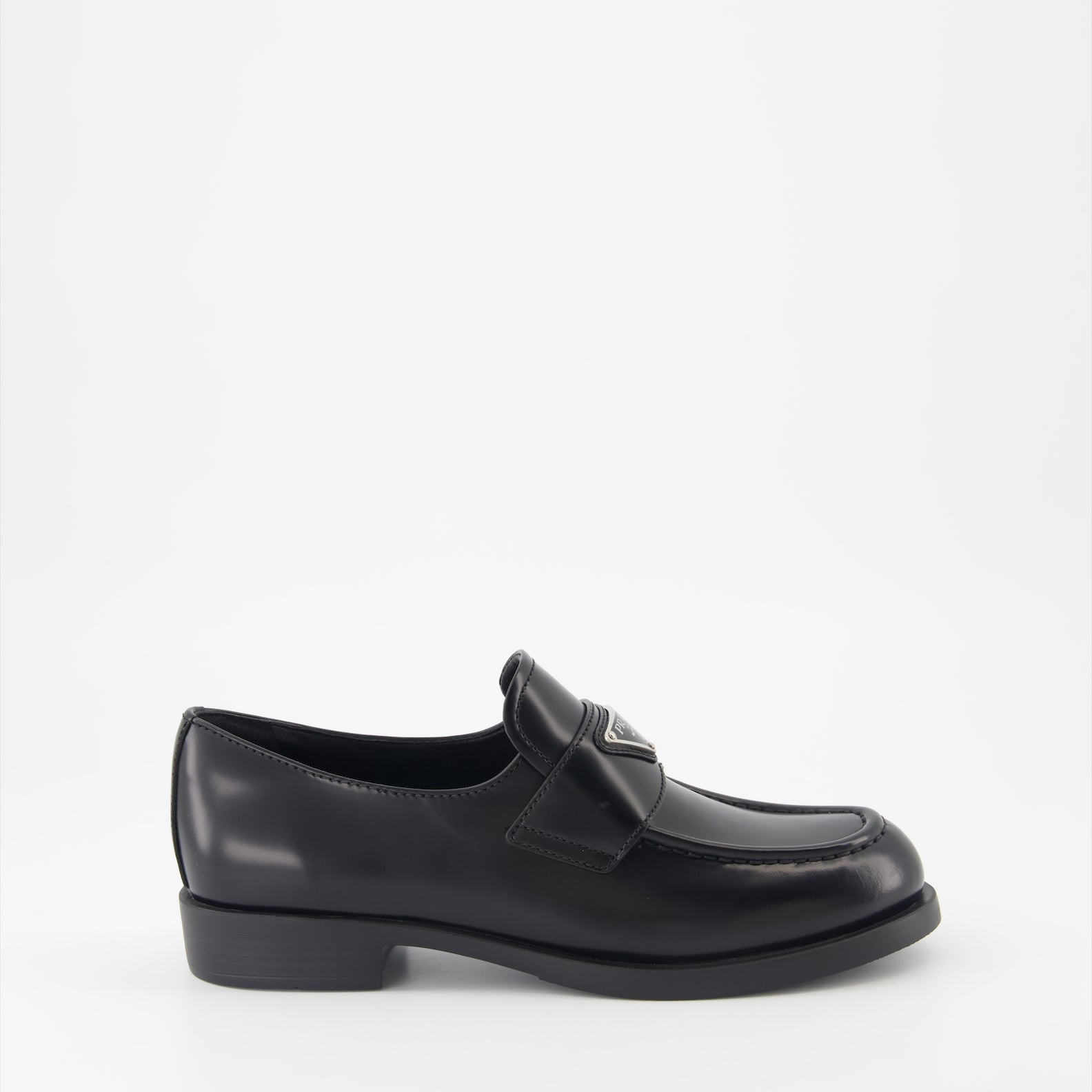 ブラックブラッシュドレザーモカシン - Prada - 女性 | WE IN STYLE