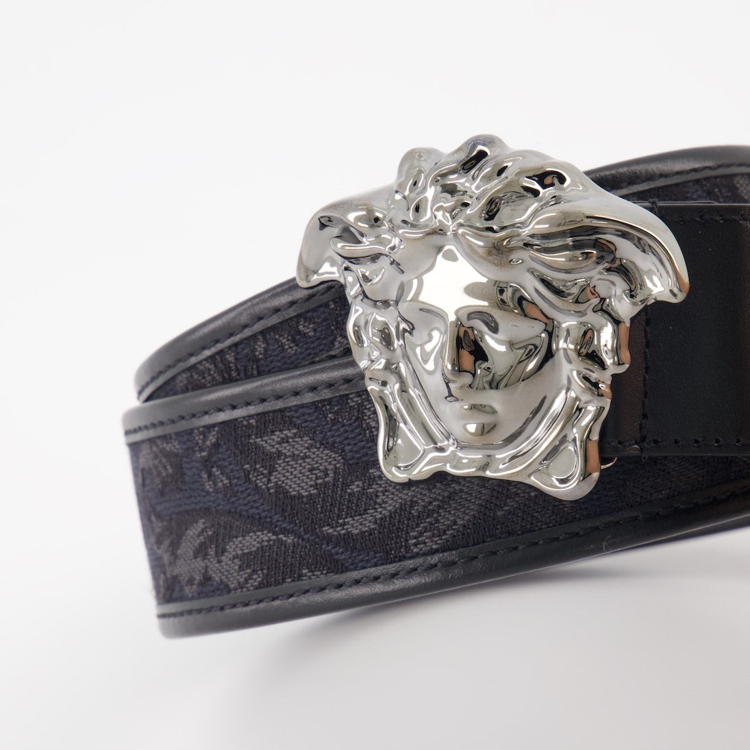 高級バロックメデューサ レザーとキャンバスのベルト - ヴェルサーチ