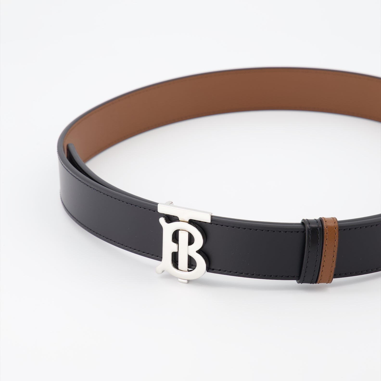 Burberry belt, luxury reversible belt, women's designer accessory, TB monogram buckle, high-end fashion