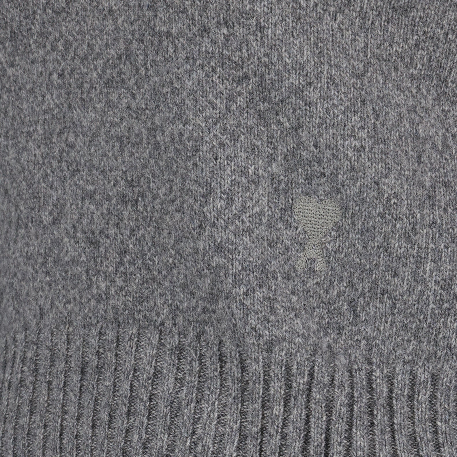 タートルネックセーター