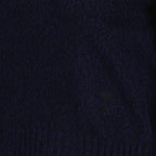 Image du pull à col roulé Ami de Coeur par Ami PARIS pour femmes - Saison Automne-Hiver 2023 - Détail 5