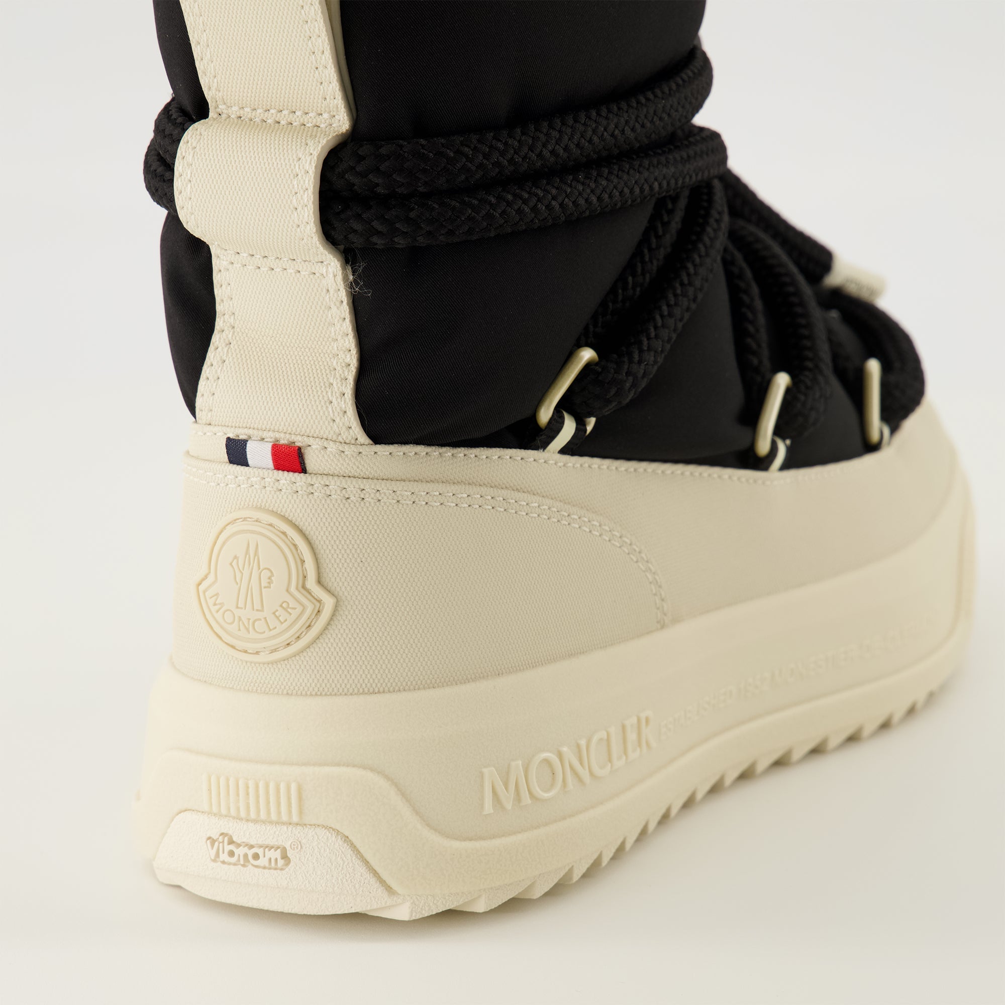Moncler snow boots, Altive Mid boots, black nylon boots, winter footwear, durable snow boots