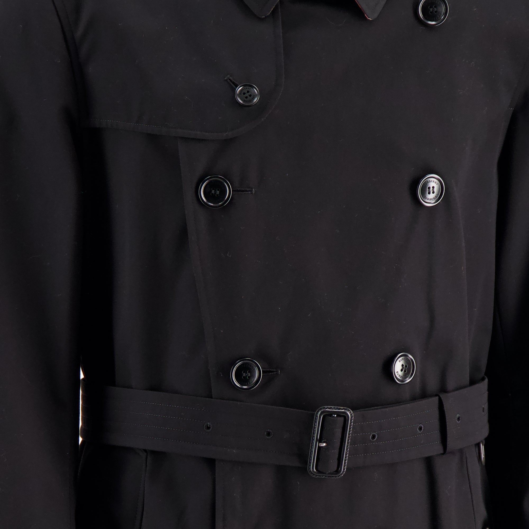 Image de l'article Trench Héritage long noir de la marque Burberry pour Homme - Saison Printemps-Été 2026 - Vue détaillée_1
