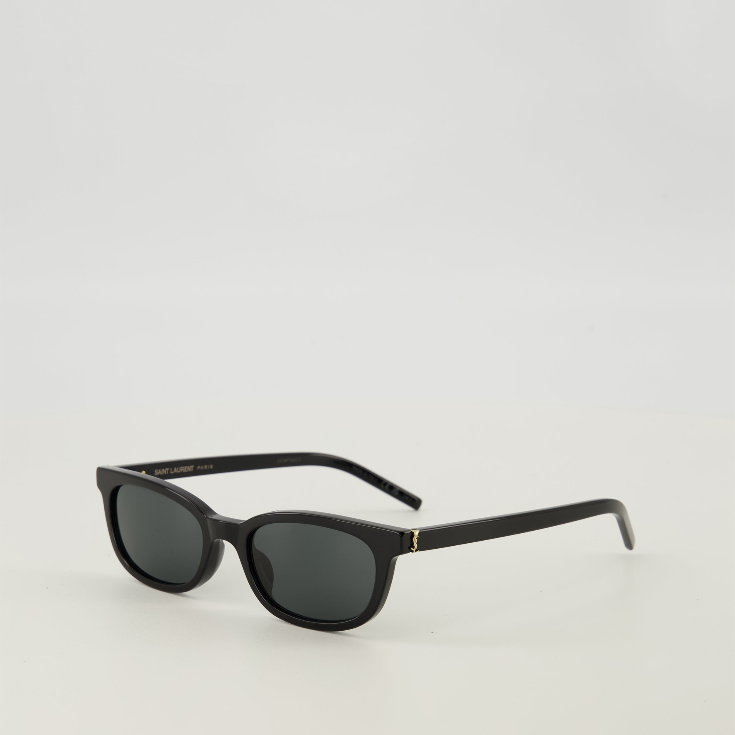 Imagen de las Gafas de Sol M160 Negros de Saint Laurent para Mujeres - Temporada Primavera-Verano 2026 - Vista Trasera