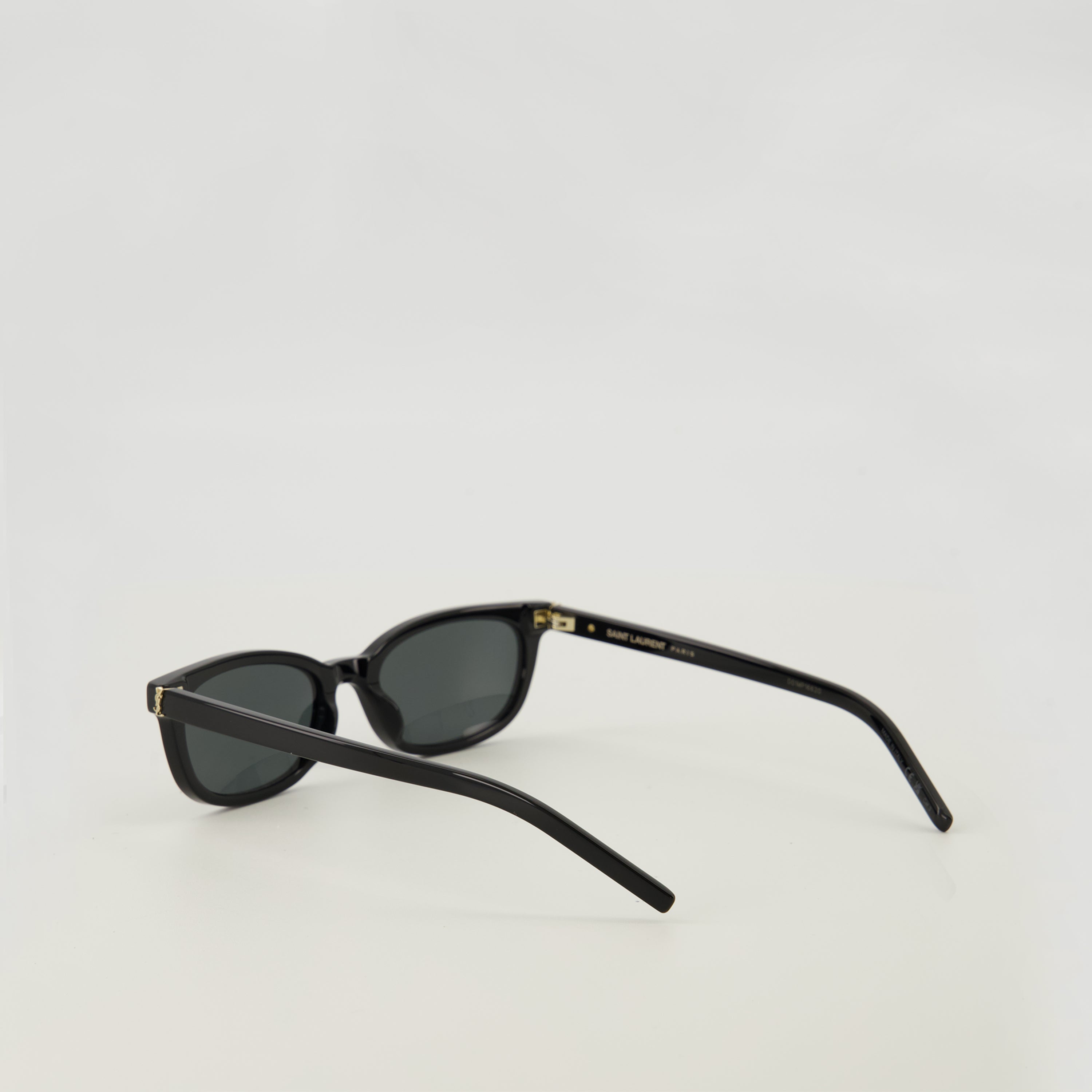 Imagen de las Gafas de Sol M160 Negros de Saint Laurent para Mujeres - Temporada Primavera-Verano 2026 - Detalle 1