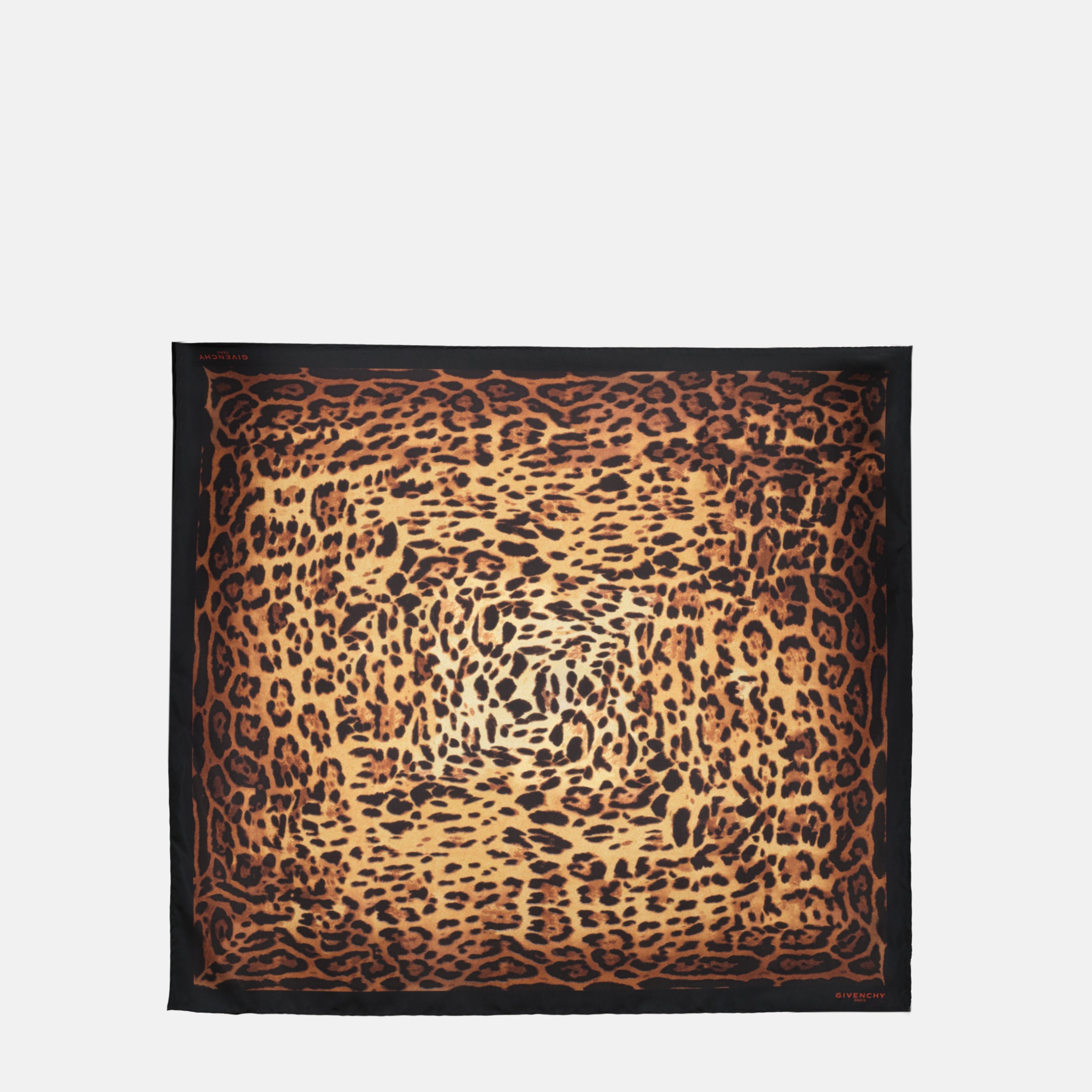 Cuadrado de seda con estampado de leopardo