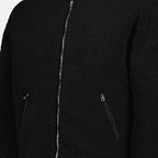 Immagine di una giacca bomber in pile nera di Courrèges per uomo - Stagione Autunno-Inverno 2024 - Dettaglio 5