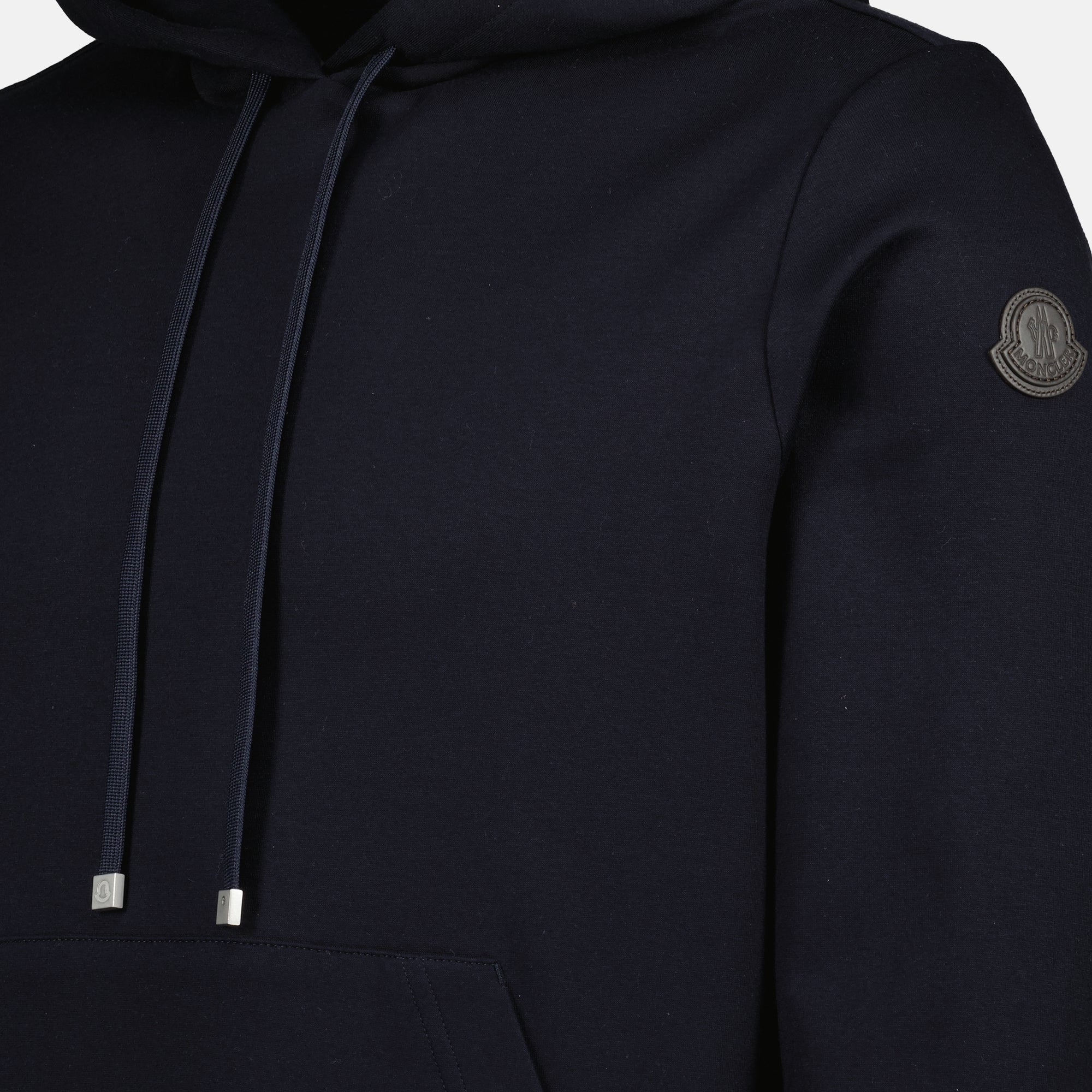 Imagem do Hoodie Azul Marinho da Moncler para Homens - Temporada Primavera-Verão 2026 - Detalhe Vista 1