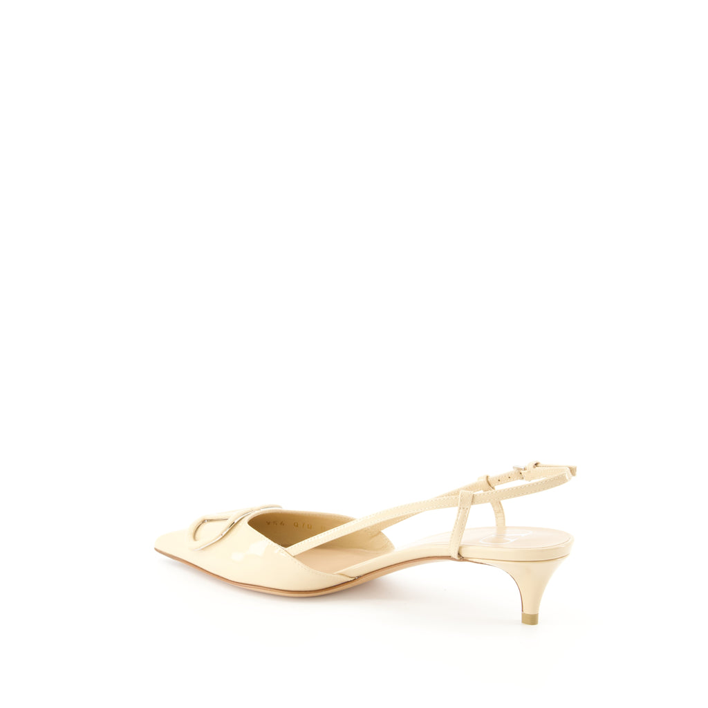 VLogo pumps, patent leather heels, Valentino Garavani, pointed toe pumps, adjustable ankle strap
