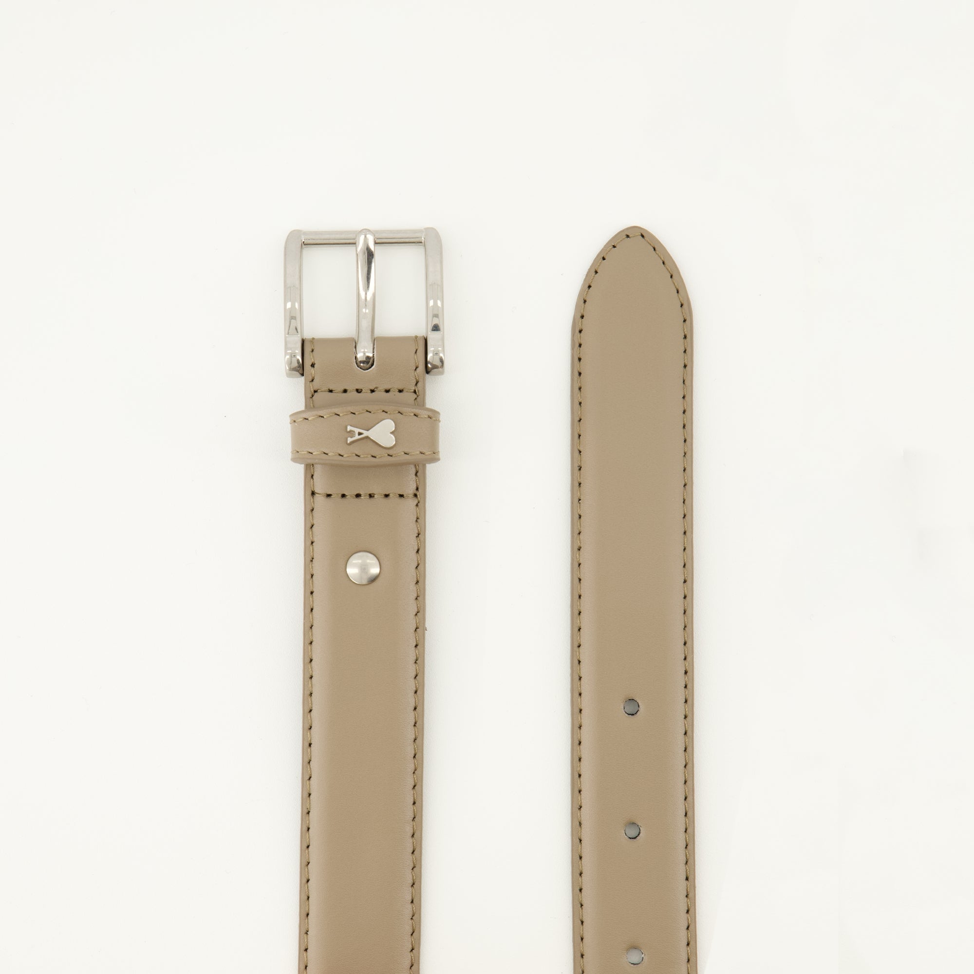 Image of Beige Ami Paris Belt by Ami PARIS for Unisex - Season Autumn-Winter 2025 - Detail View 2
