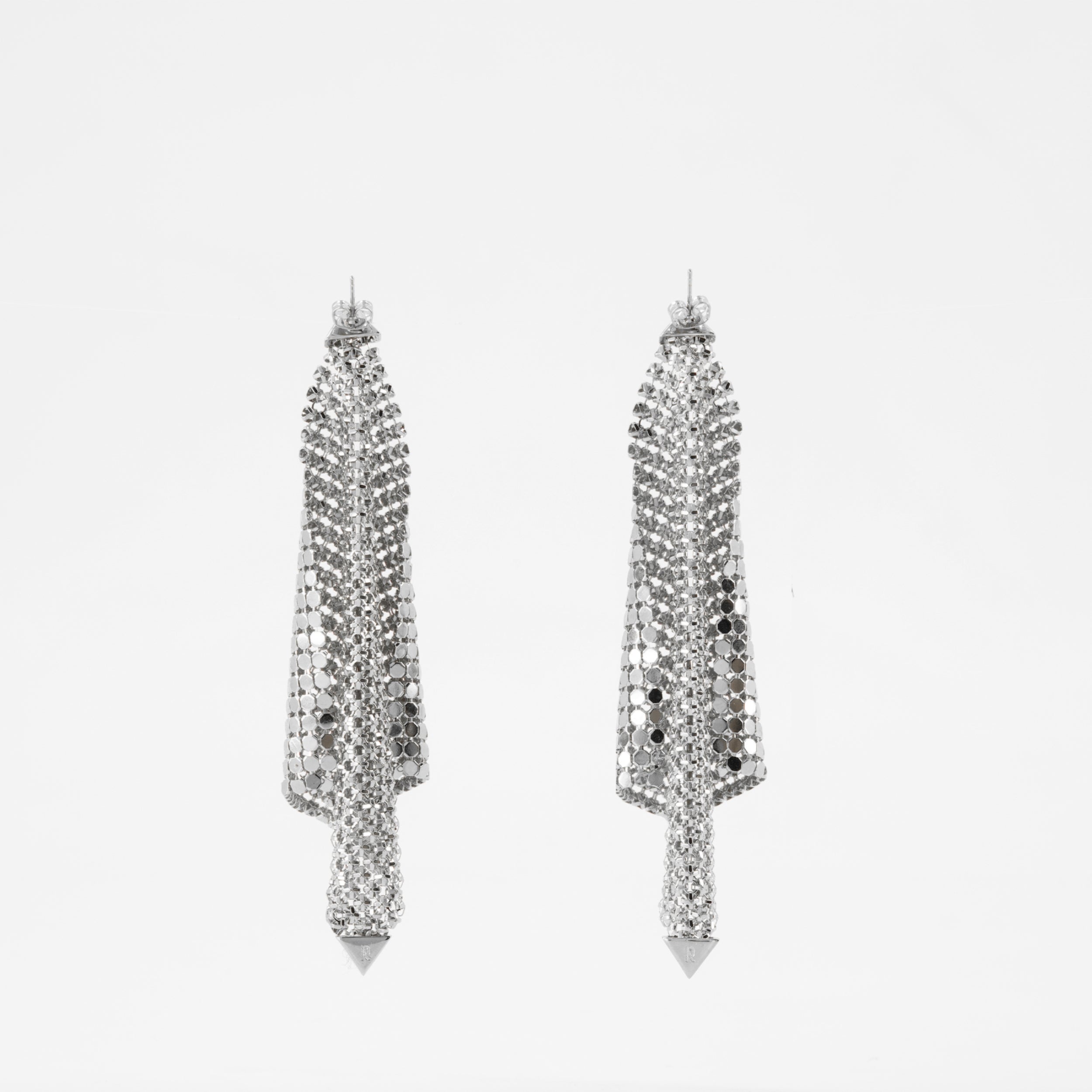 Silver earrings, Rabanne Pixel earrings, Draped design earrings, Metallic mesh jewelry, Spring-Summer 2025 accessories