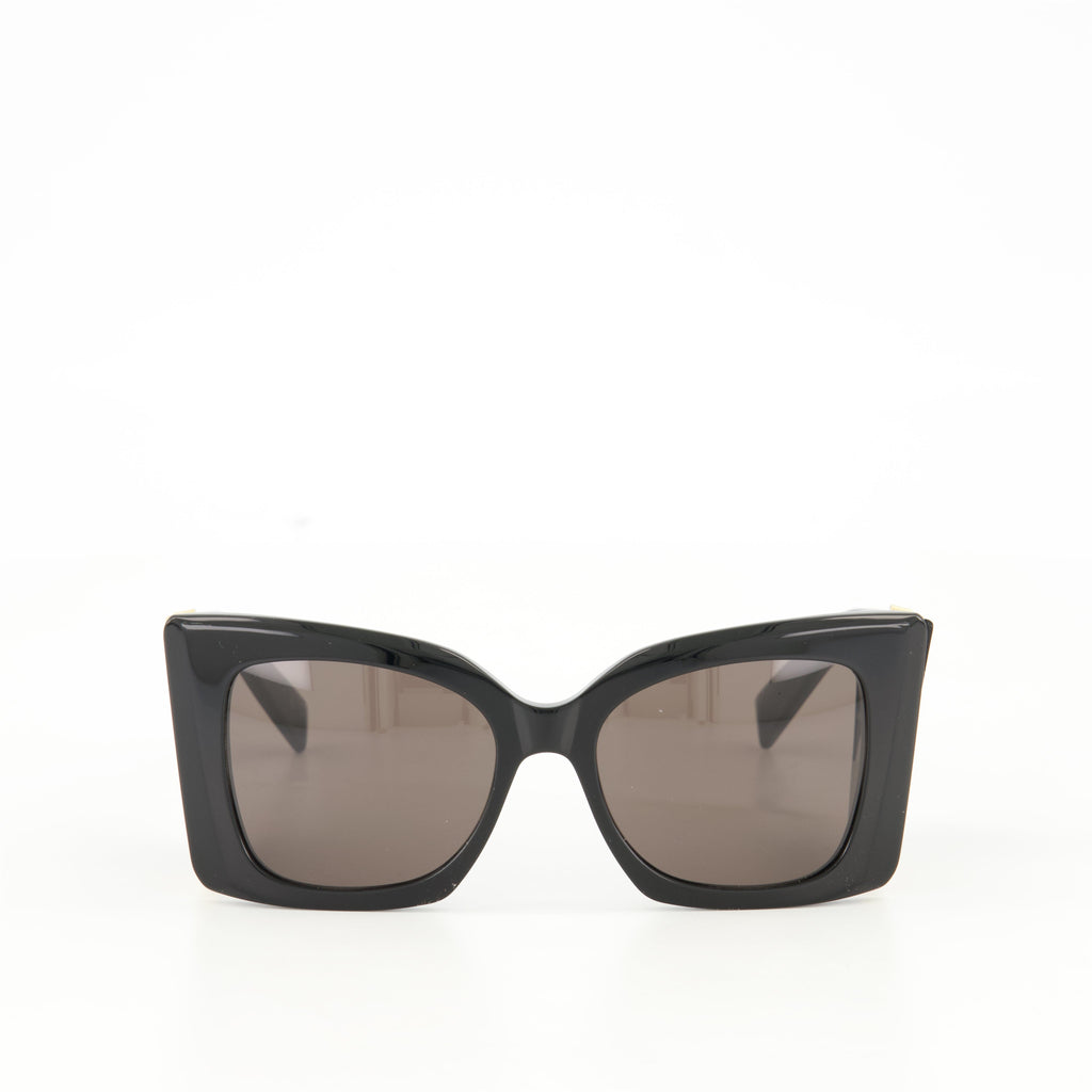 Image of Cat-Eye Oversized Sunglasses M119 by Saint Laurent for Unisex - Season Autumn-Winter 2024 - Front View