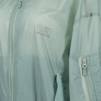 Bild des Windbreakers MM6 x Salomon von Mm6 für Frauen - Saison Frühling-Sommer 2025 - Detailansicht 5