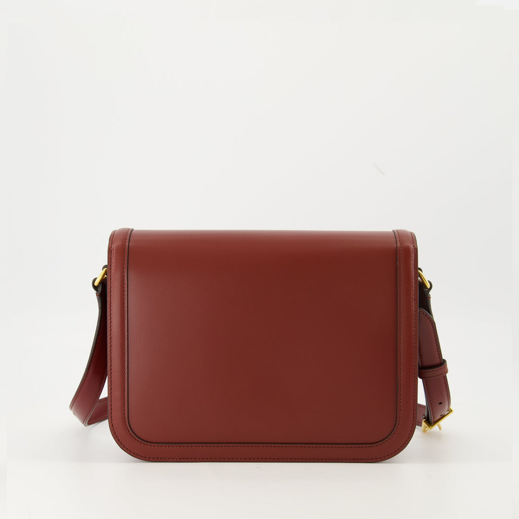 Imagem da bolsa de couro bordô de Valentino Garavani para mulheres - Temporada Outono-Inverno 2025 - Vista Traseira