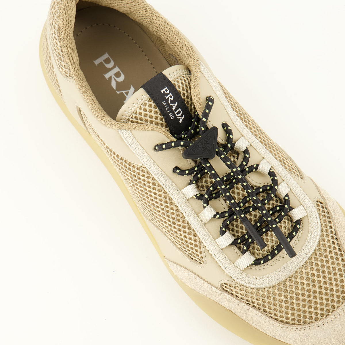 Sneakers beige in mesh