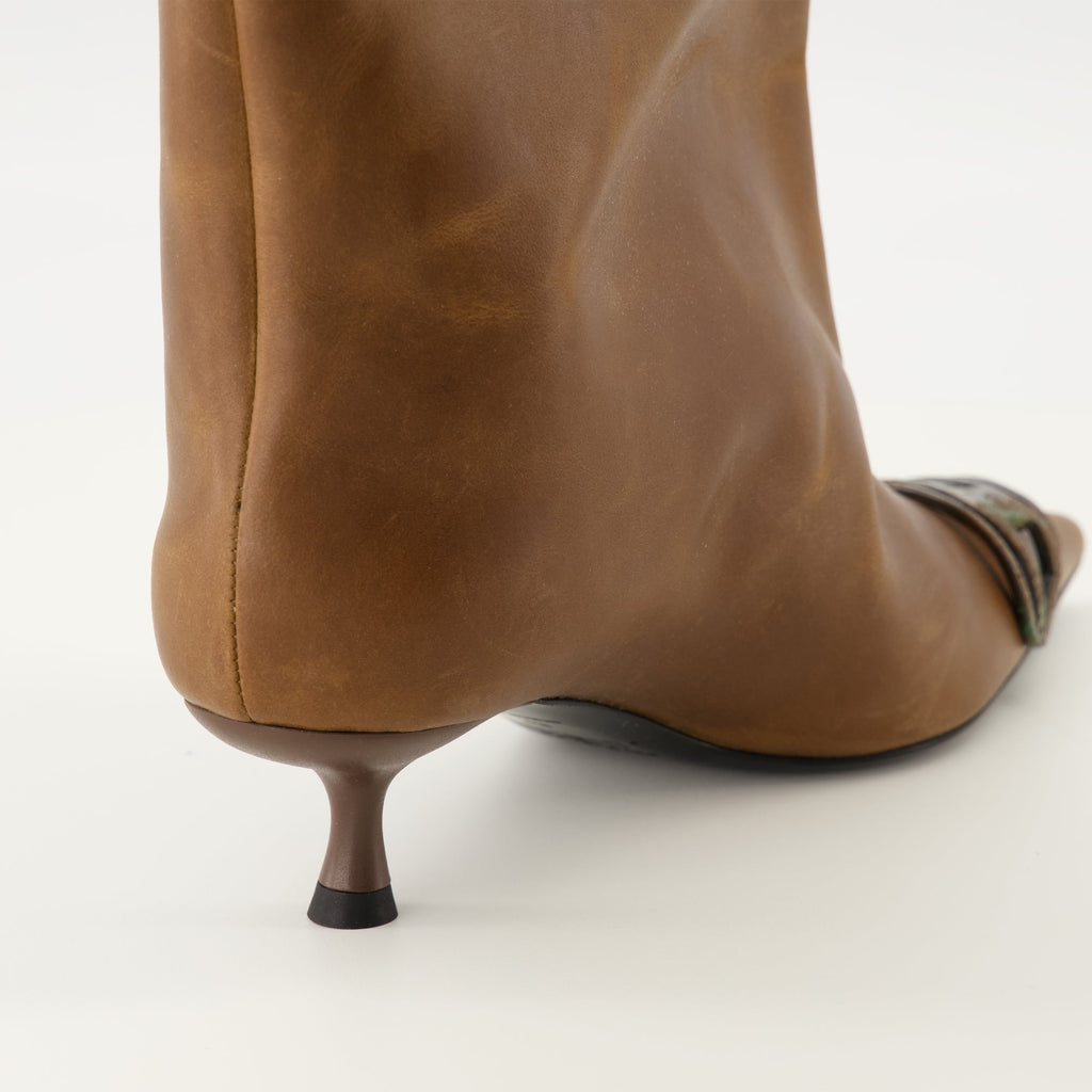 Diesel D-Venus boots, brown leather boots, slip-on boots, worn effect footwear, quality Italian boots