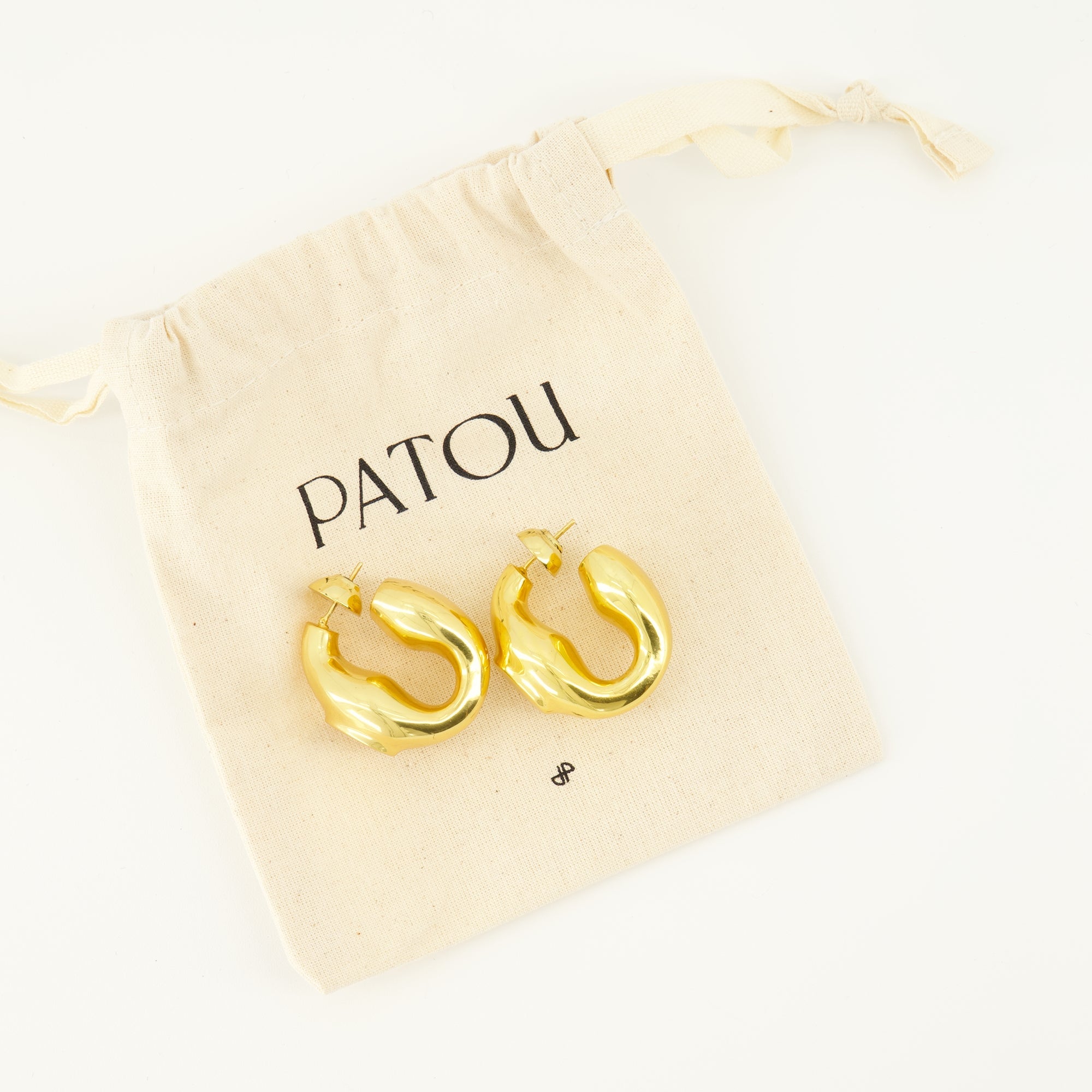 gold earrings, Patou jewelry, brass accessories, signet earrings, Autumn Winter collection