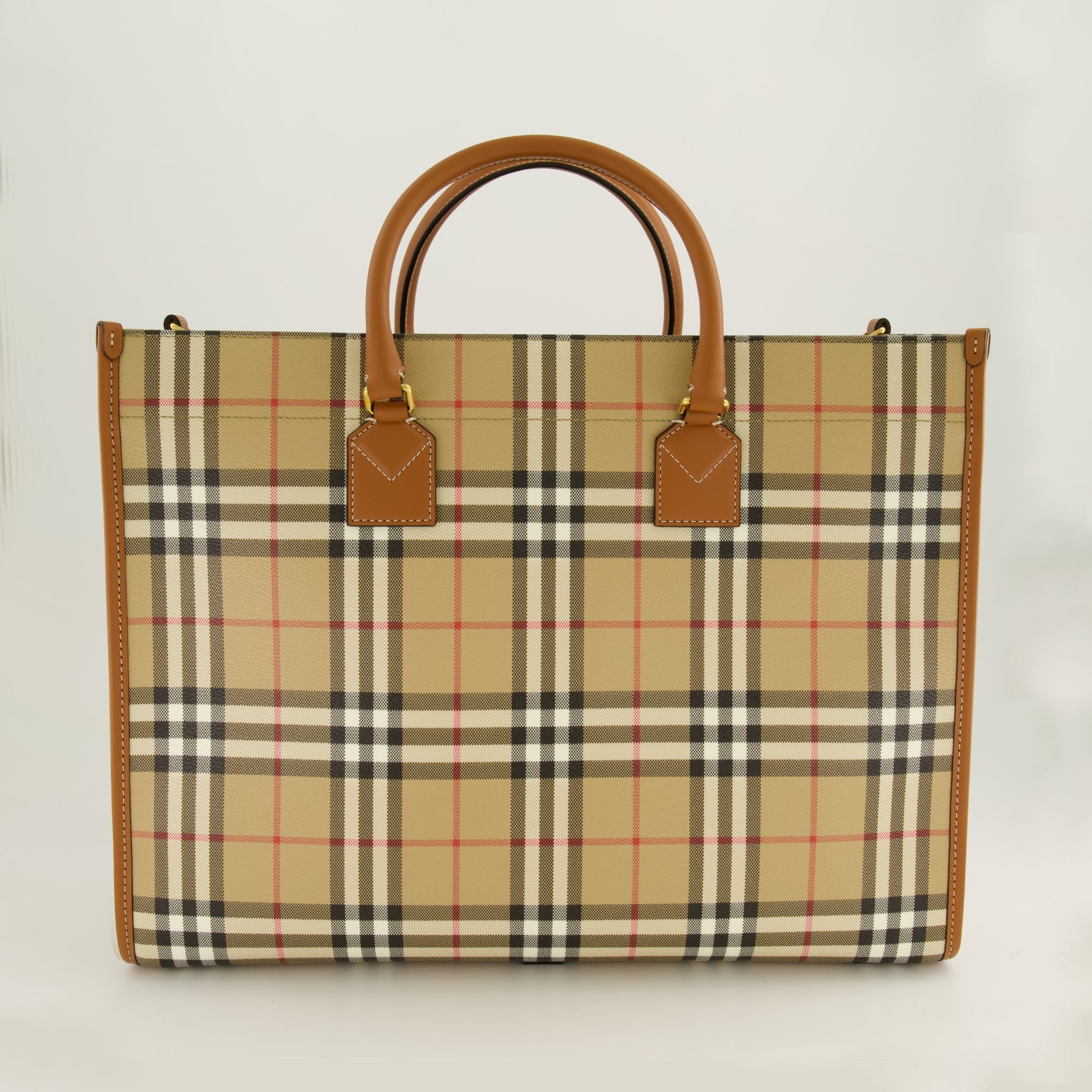 Freya tote, canvas handbag, check pattern bag, Burberry collection, autumn-winter 2024