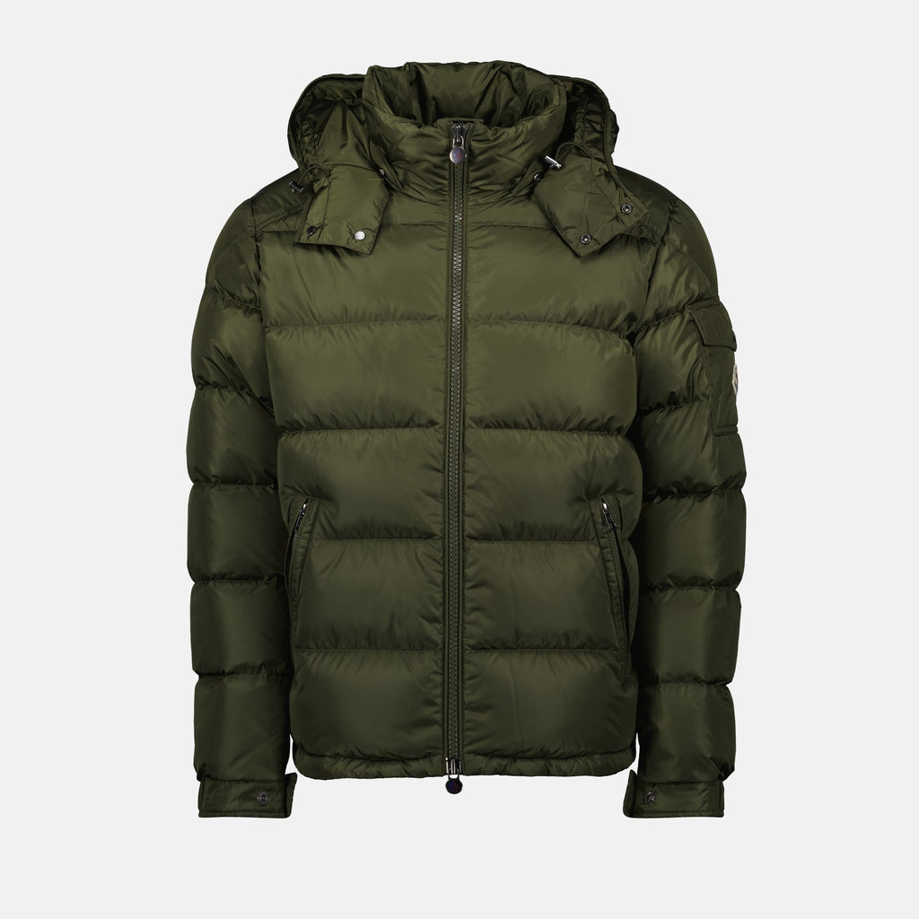 Image de la doudoune Maya kaki de Moncler pour homme - Saison Automne-Hiver 2025 - Vue de face