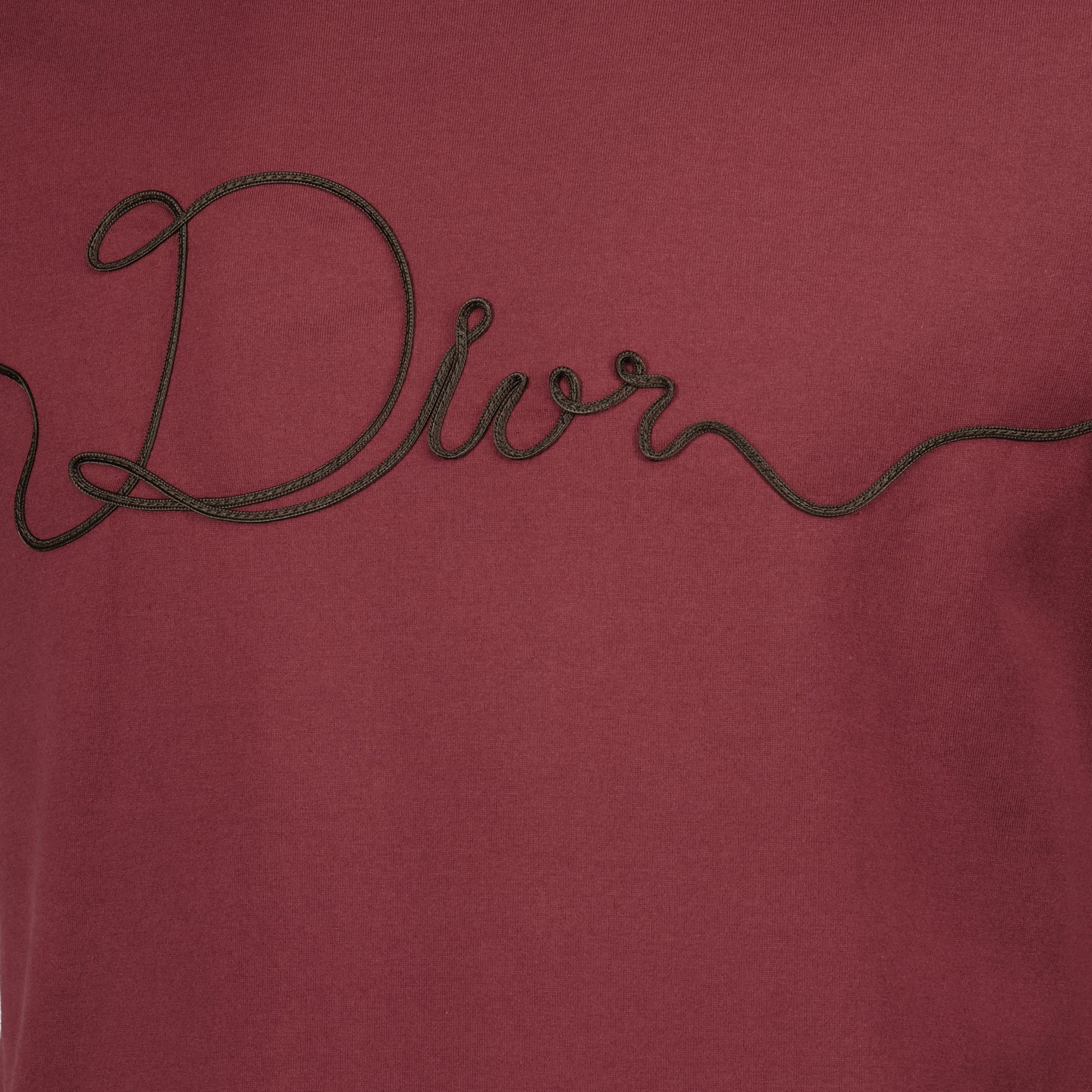Image of Dior Ribbon Bordeaux T-Shirt by Dior for Men - Season Spring-Summer 2026 - Detail View 2