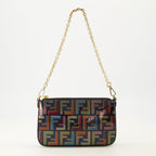 Immagine della Baguette Bag multicolore di Fendi per donne - Stagione Primavera-Estate 2026 - Vista posteriore