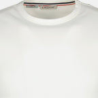 Bild eines T-Shirts mit weißem Rand von Moncler für Herren - Saison Frühling-Sommer 2026 - Detailansicht 1