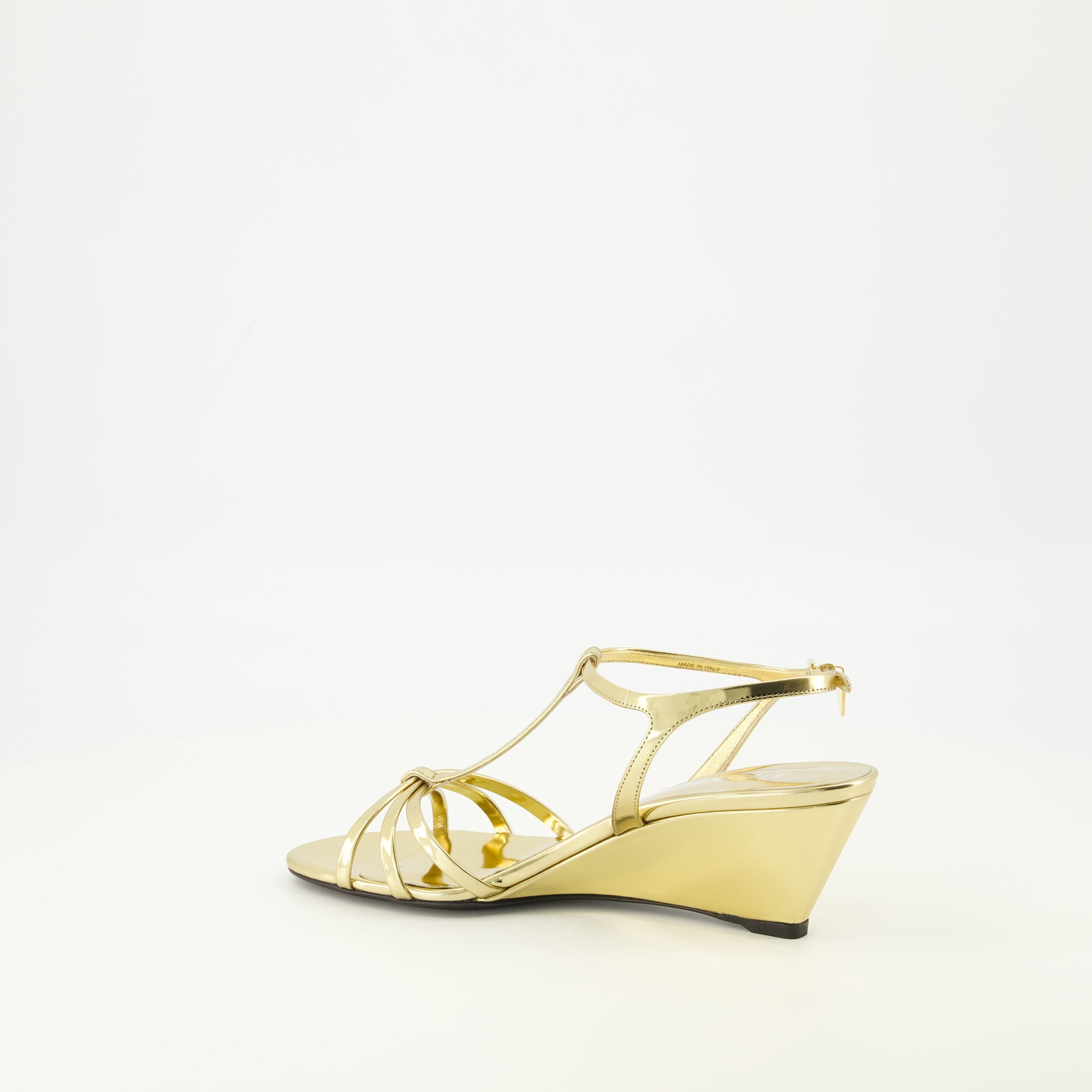 프라다 여성용 힐 샌들의 이미지 - 시즌 봄-여름 2026 - 뒤 오른쪽 3/4 보기