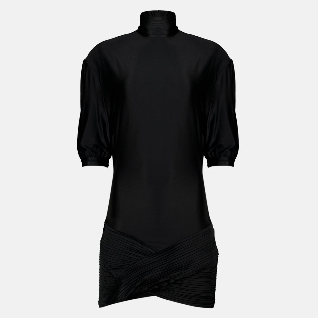 Robe noire à fronces