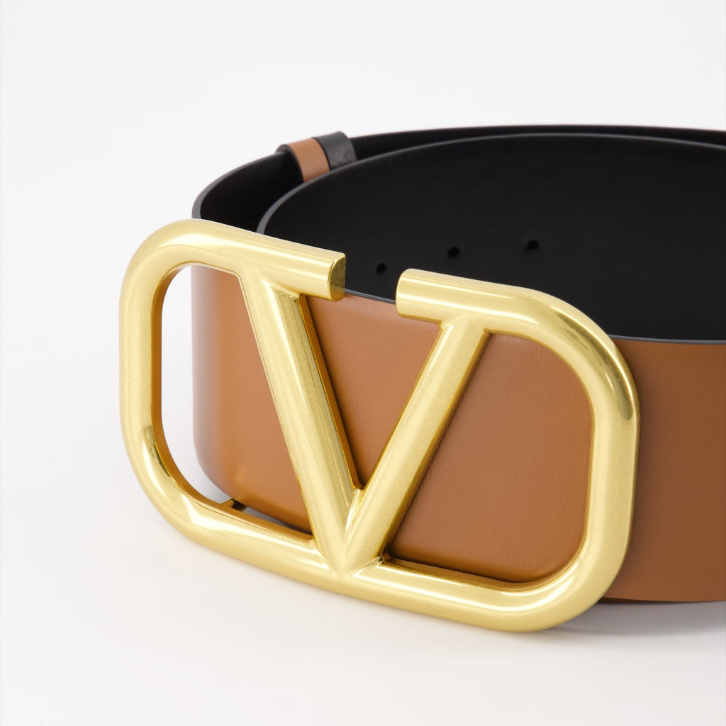 Image of VLogo Leather Belt by Valentino Garavani for Women - Season Spring-Summer 2025 - Product detail view 3