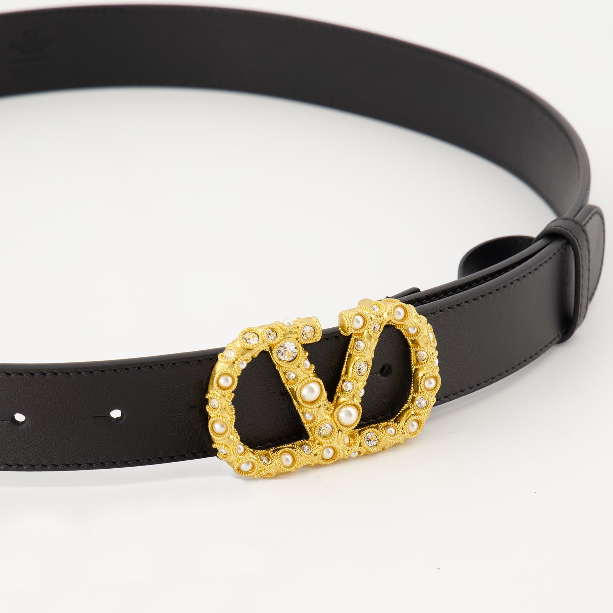 VLogo Cristaux Belt, Valentino Garavani, Swarovski crystals, luxury accessories, black calf leather