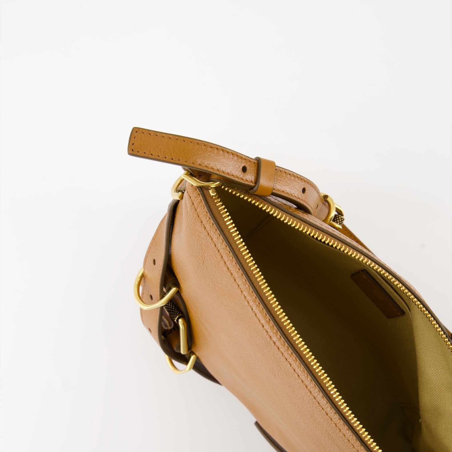 Image of Sling leather bag by Givenchy for Women - Season Autumn-Winter 2024 - Detail View 5
