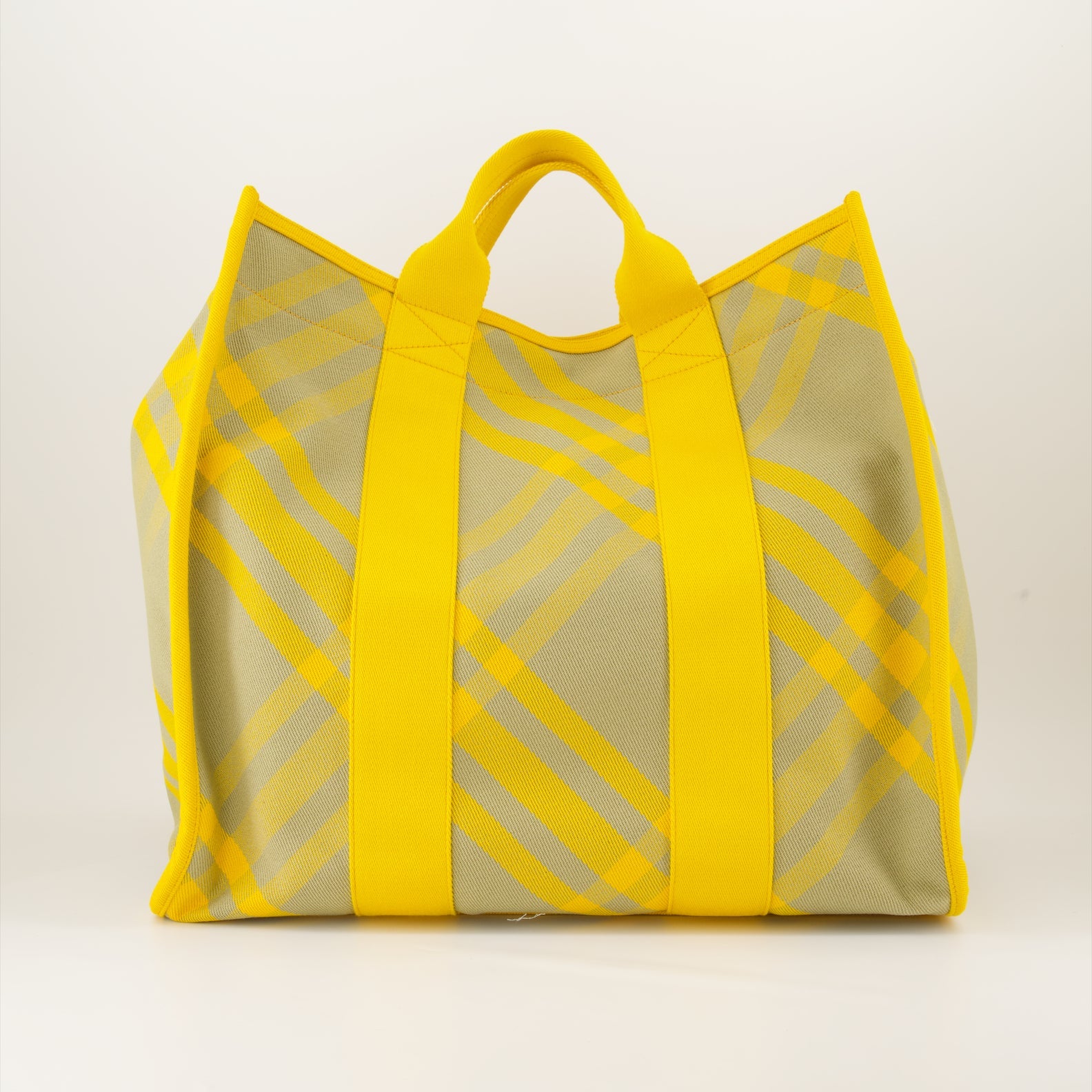 Burberry tote bag, yellow checkered bag, luxury tote, high-end accessories, stylish tote