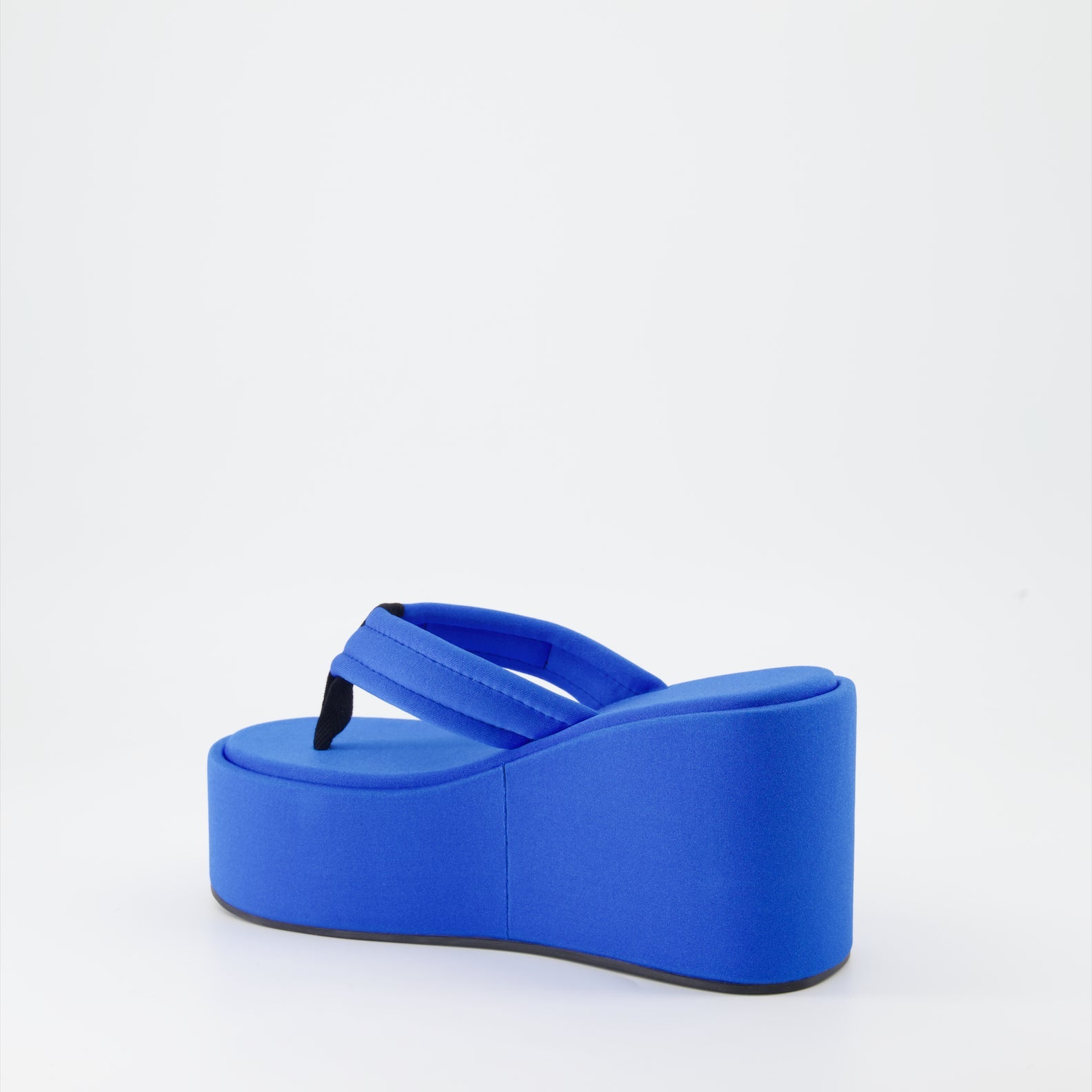 platform tongs, nylon tongs, luxury footwear, Coperni tongs, blue platform sandals