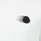 Imagen de la camiseta blanca desgastada con logo de Moncler para unisex - Temporada Primavera-Verano 2025 - Vista de detalle del producto 2