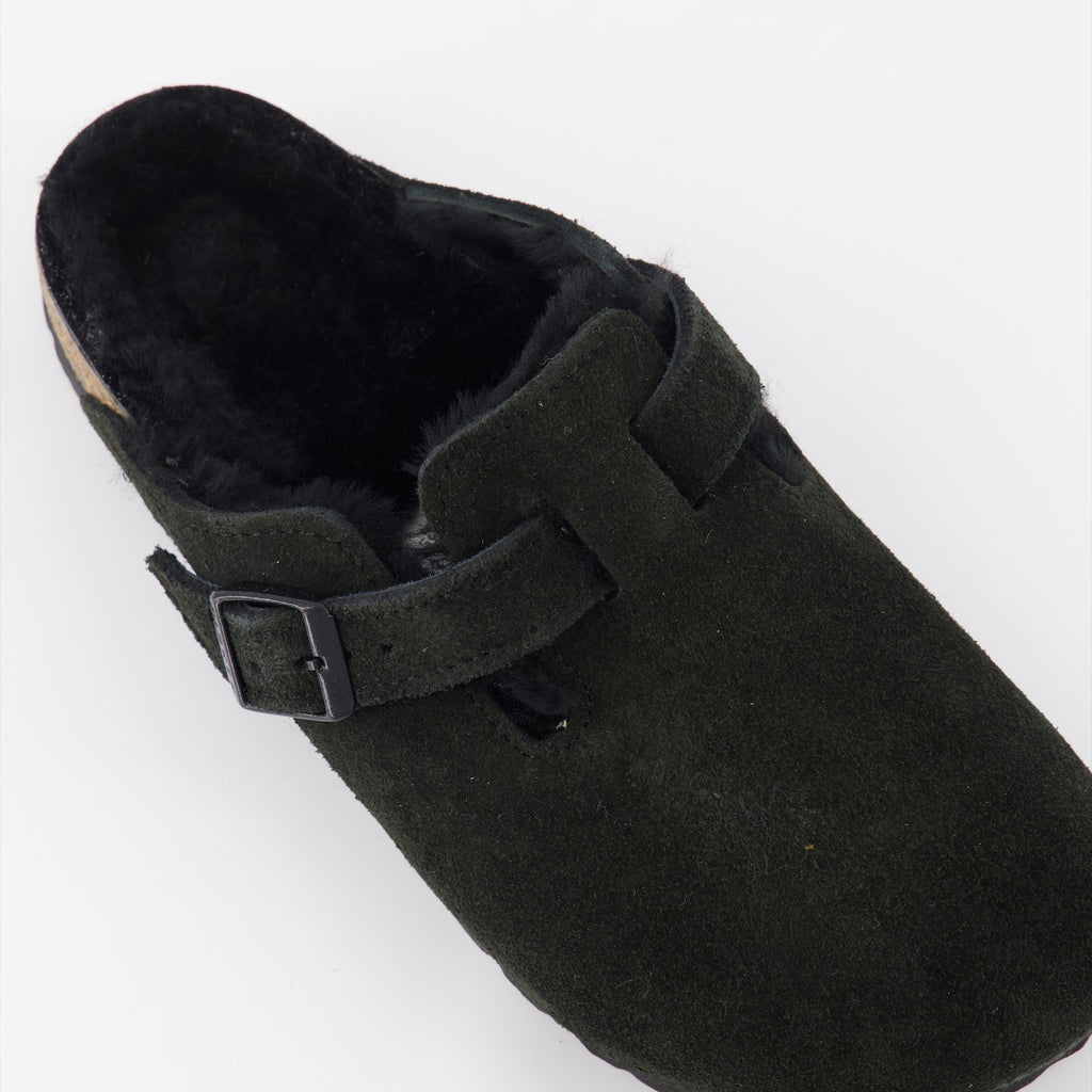 Image of Boston Suede Mules with Soft Footbed by Birkenstock for Women - Season Autumn-Winter 2024 - Product detail view 4