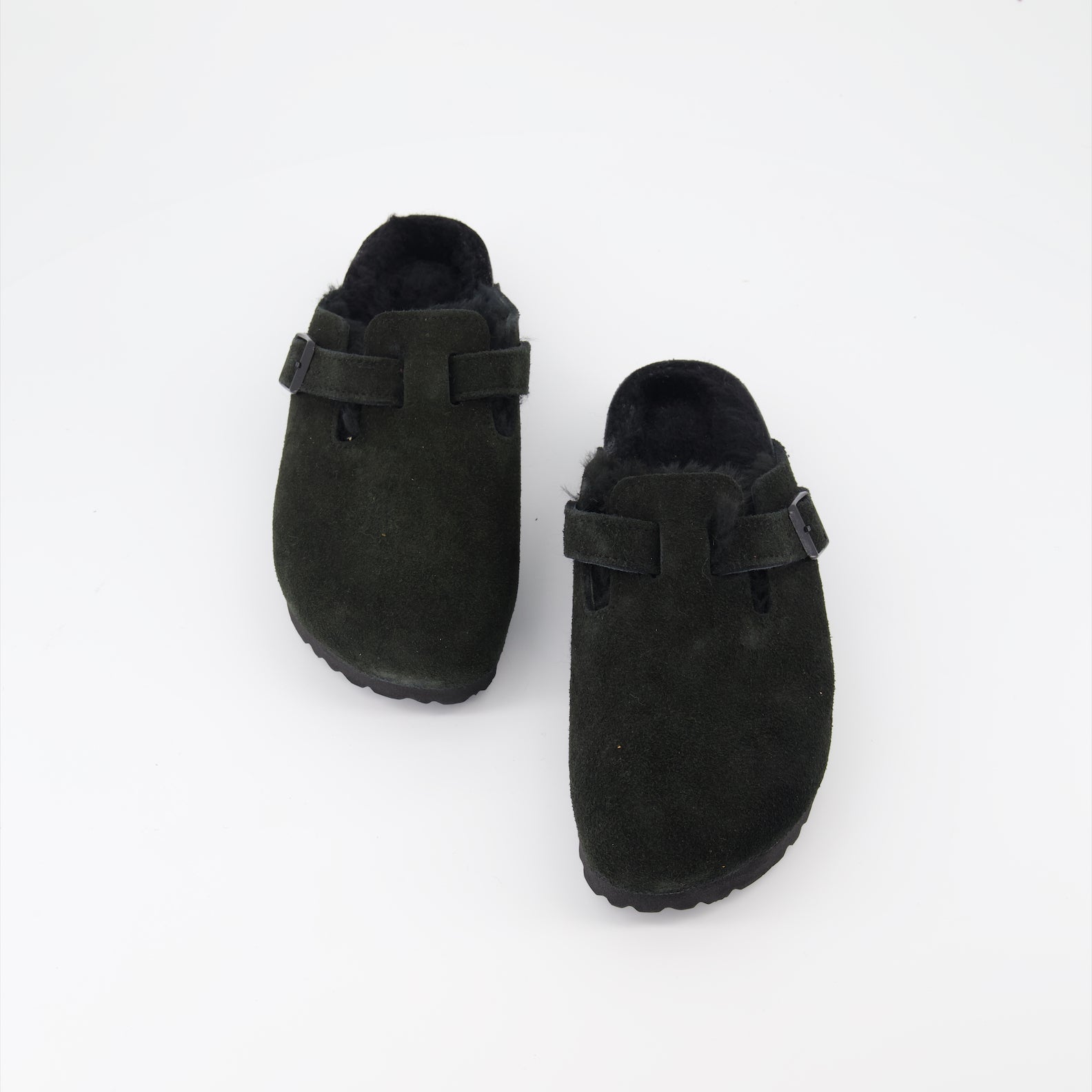 Image of Boston Suede Mules with Soft Footbed by Birkenstock for Women - Season Autumn-Winter 2024 - Product detail view 5