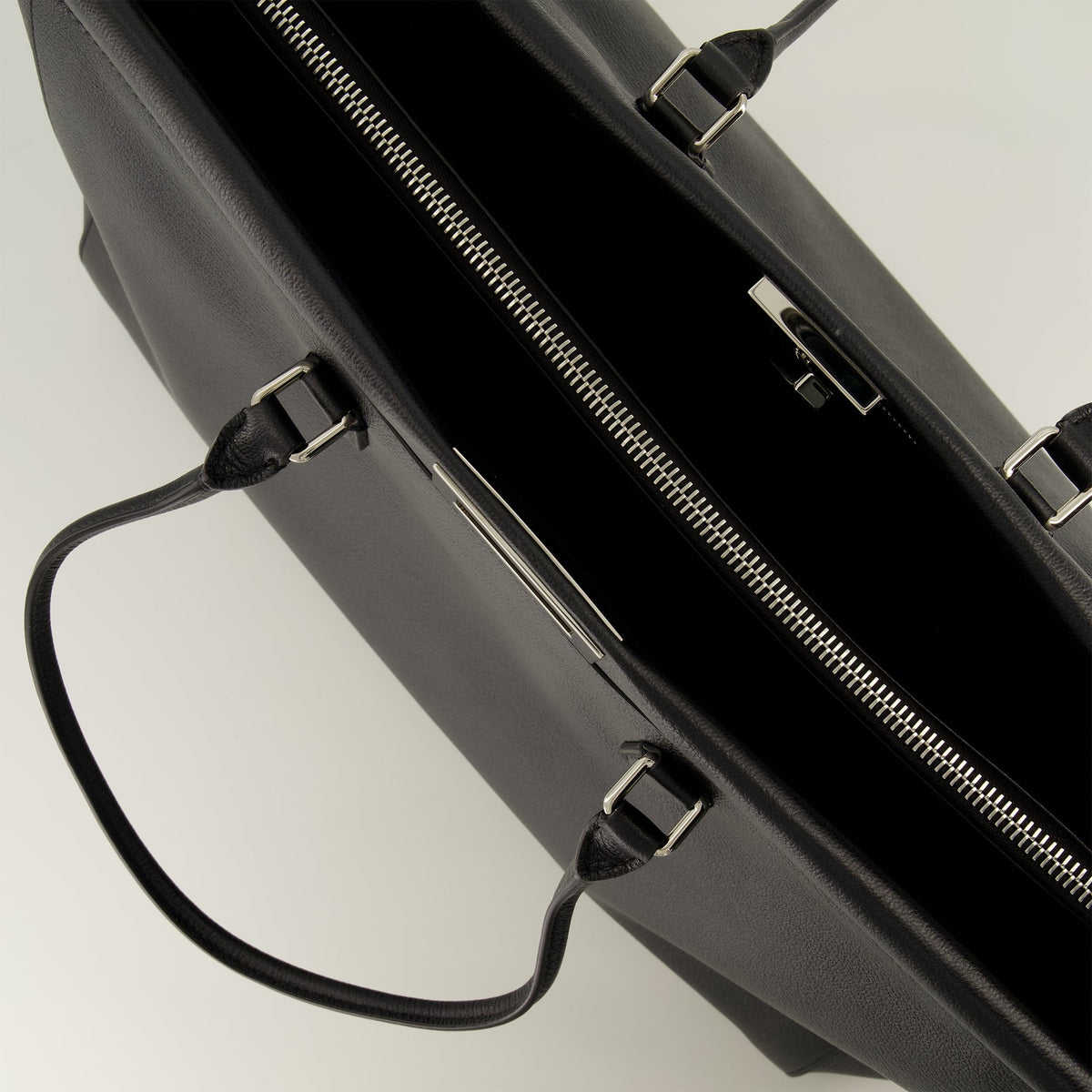 Bolsa Peekaboo Grande de Couro Texturizado Preto