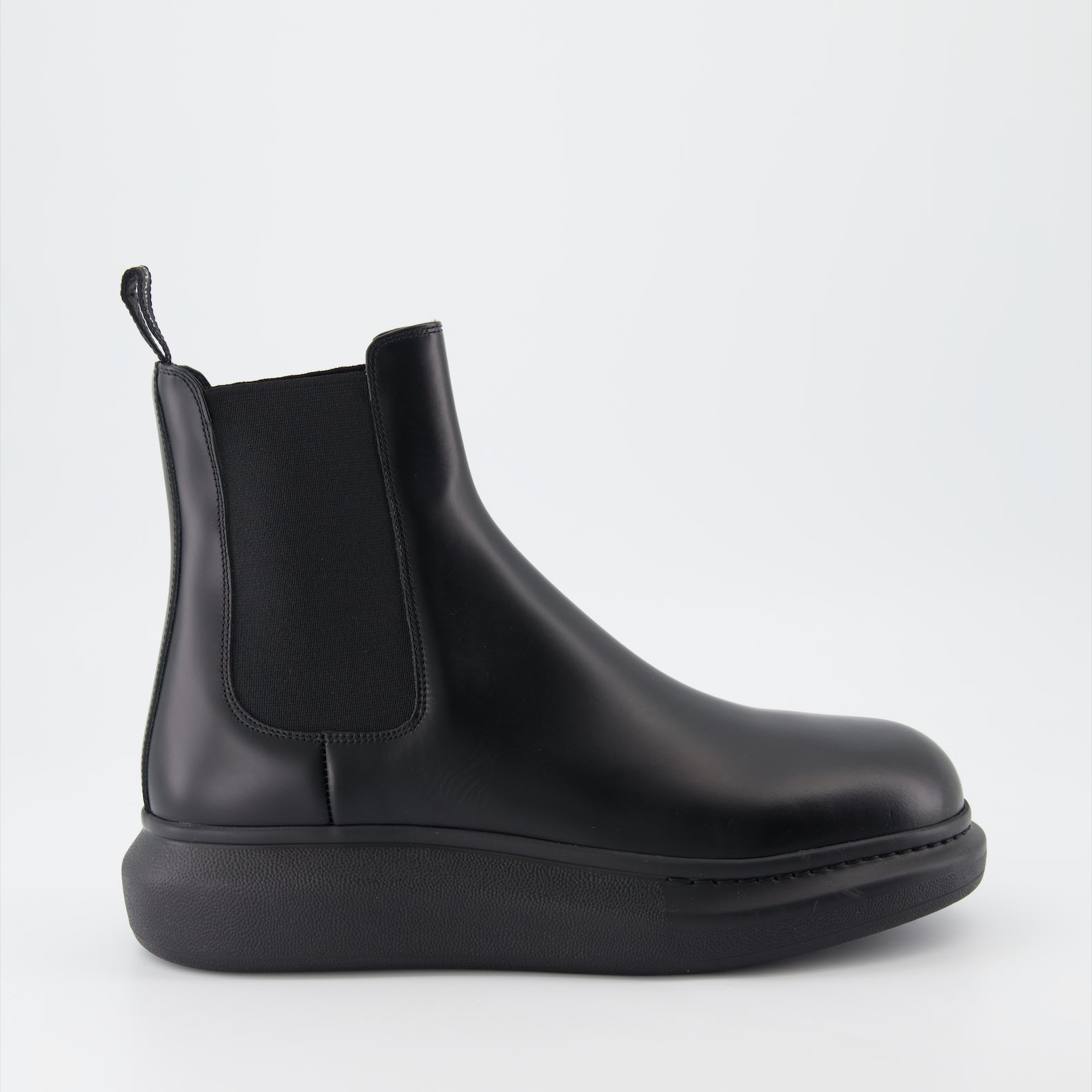 Alexander McQueen, Chelsea Boots, Men's Luxury Footwear, Designer Boots, Modern Chelsea {"Мен's Boots"}