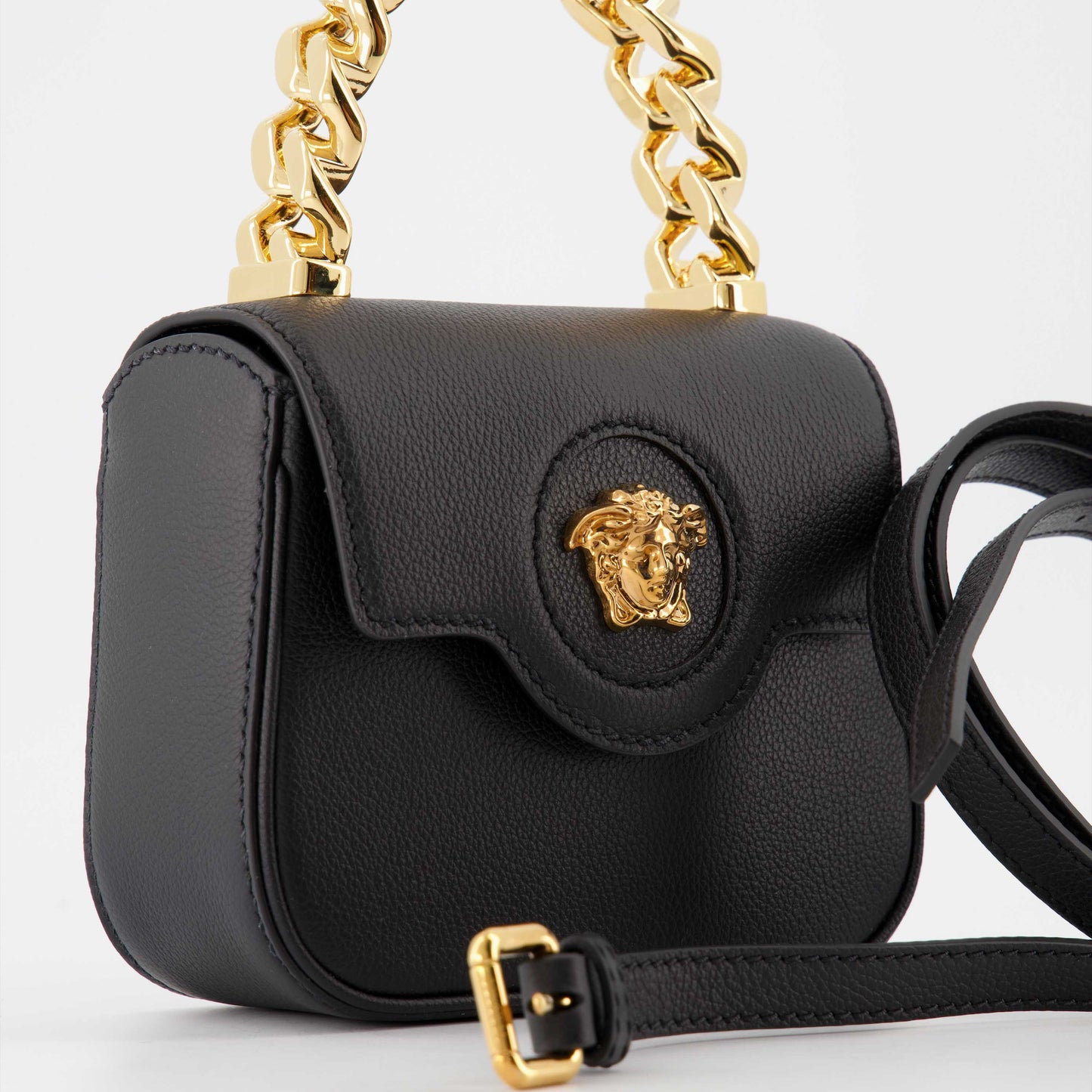 Versace Medusa Bag, luxury leather bag, women's designer bag, high-end accessories, elegant handbags