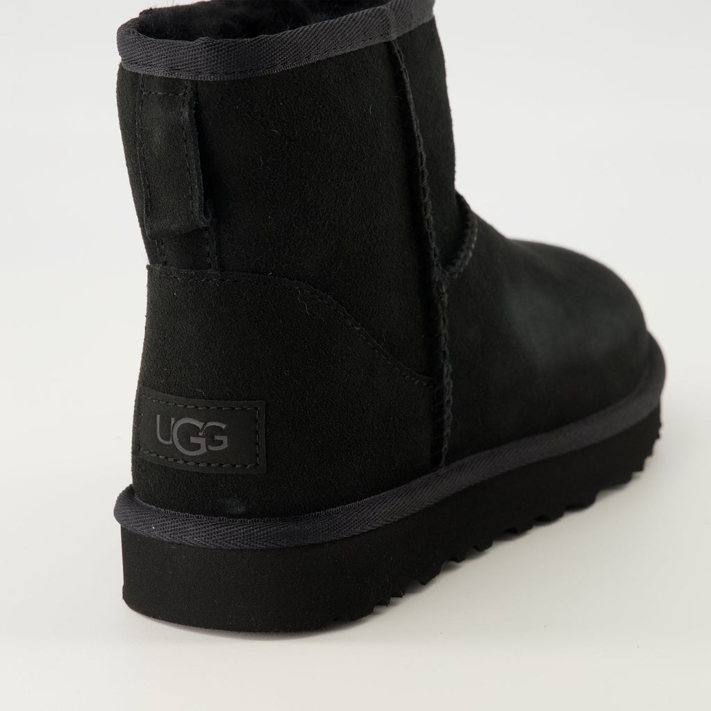 classic mini ii black suede boots we in style ugg women 15636663632252