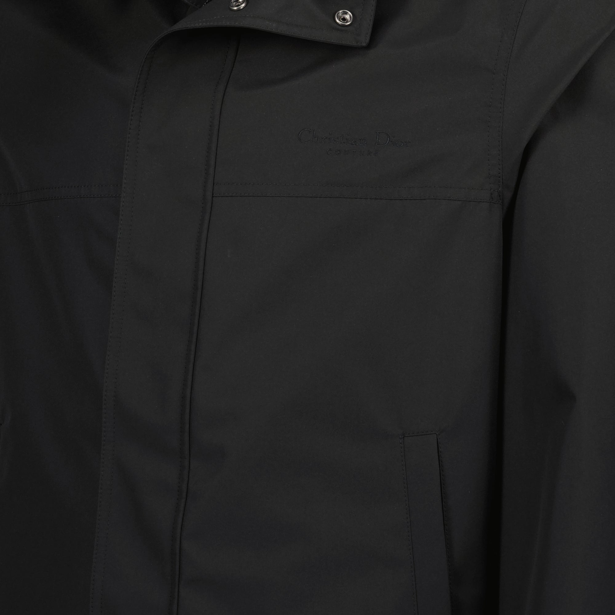 Bilde av svart hettegenser fra Dior for menn - Sesong Høst-Vinter 2025 - Detaljvisning 2