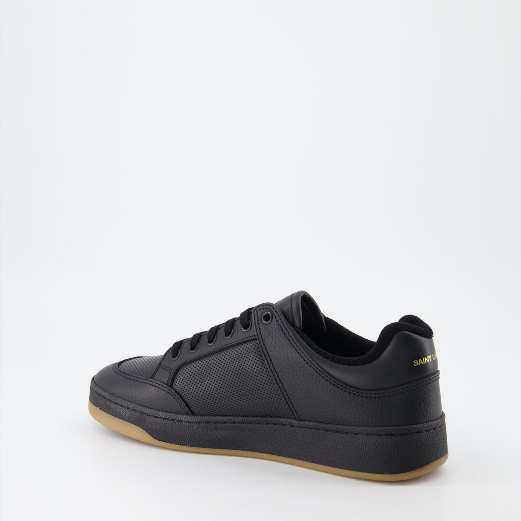 Image des baskets en cuir noir SL/61 de Saint Laurent pour hommes - Saison Automne-Hiver 2023 - Vue arrière droite en trois quarts