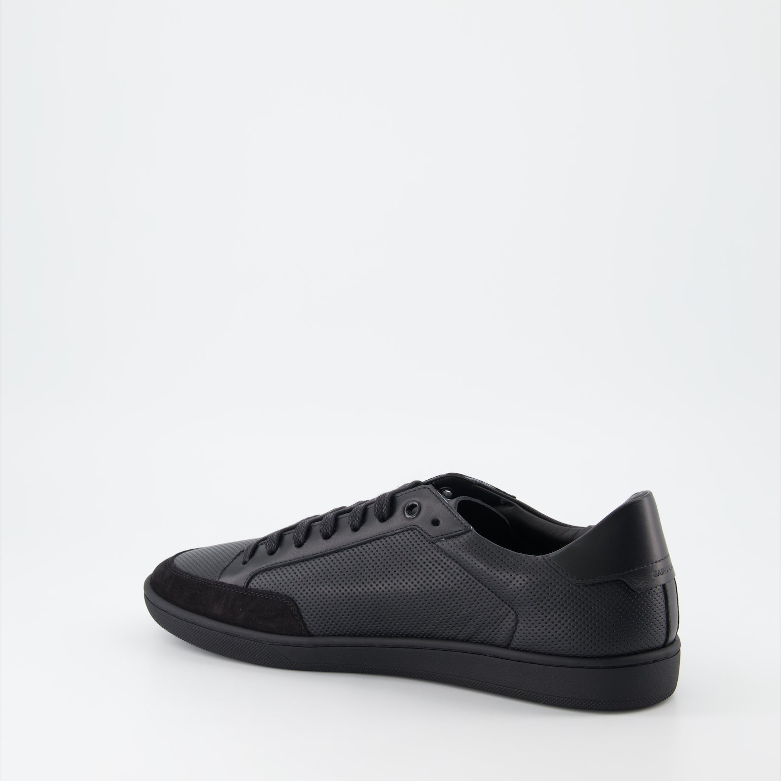 Image de baskets en cuir et daim Classic SL/10 par Saint Laurent pour hommes - Saison Automne-Hiver 2023 - Vue arrière droite en trois quarts