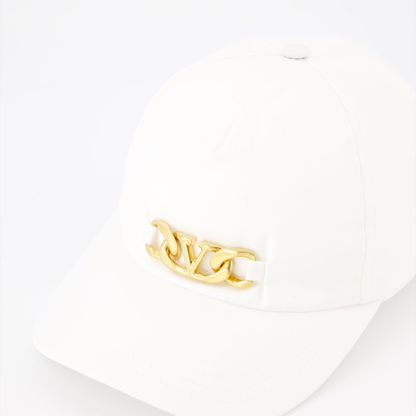 Valentino Garavani, VLogo Chain Cap, women's luxury cap, designer accessory, high-end fashion