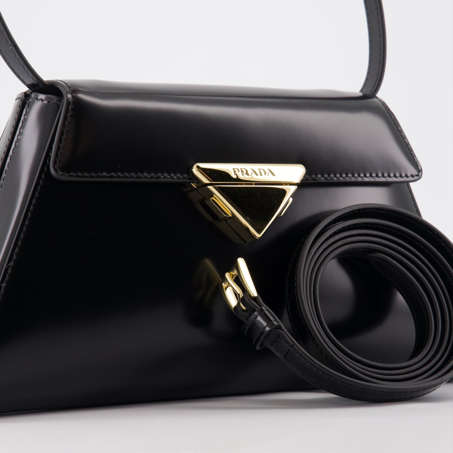 Prada handbag, luxury leather handbag, women's designer bag, elegant handbag, high-end fashion accessory