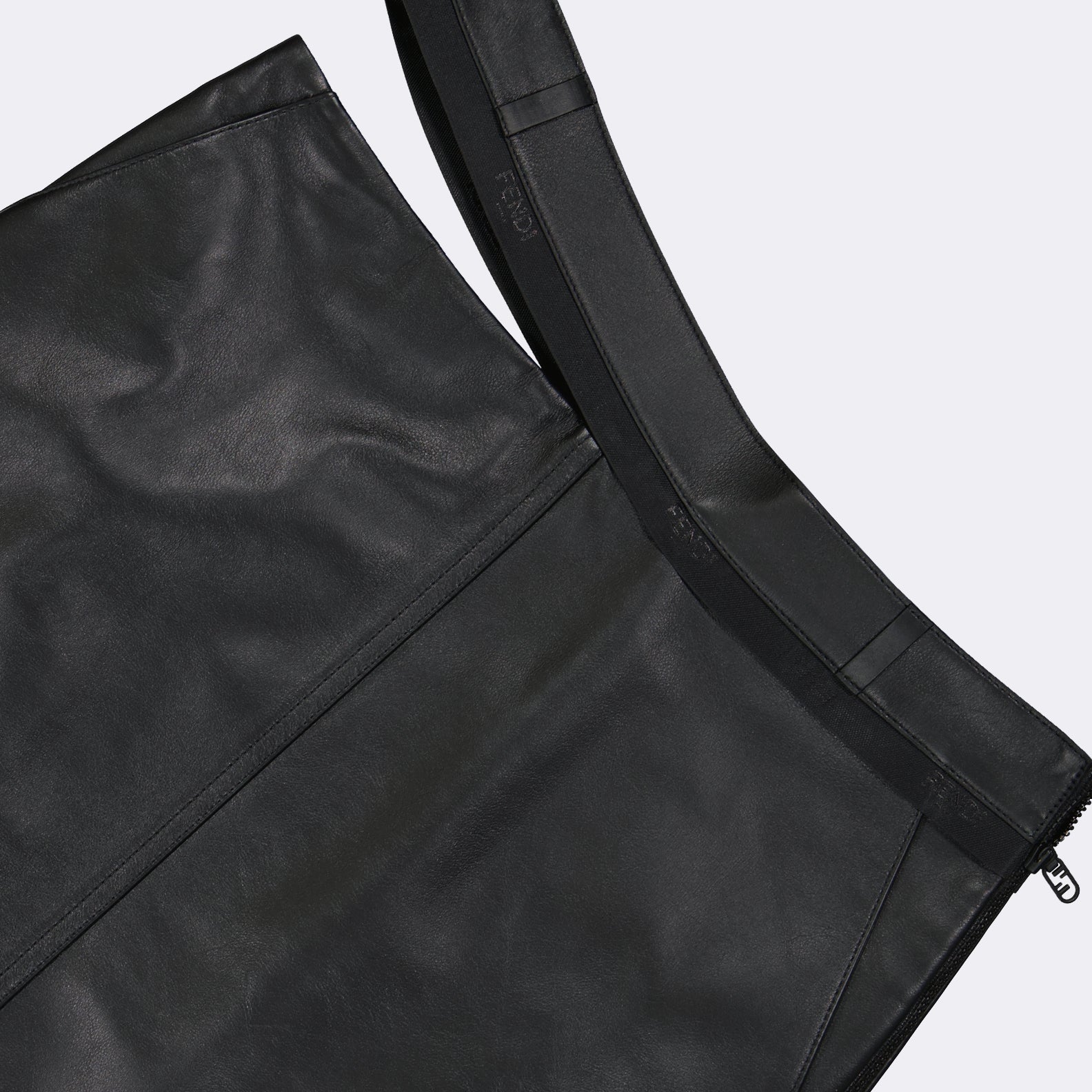 블랙 가죽 스커트