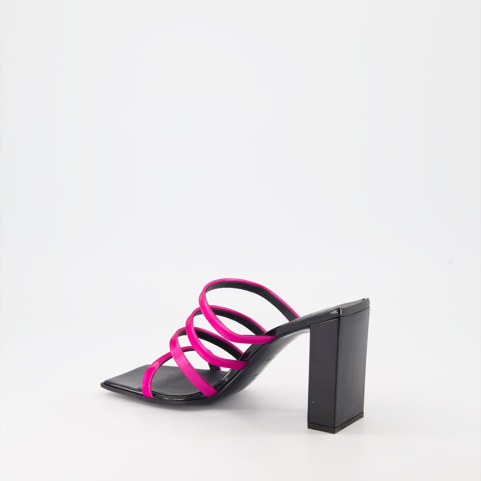 Shangay mules, Giuseppe Zanotti, luxury shoes, high-end mules, fashion accessories