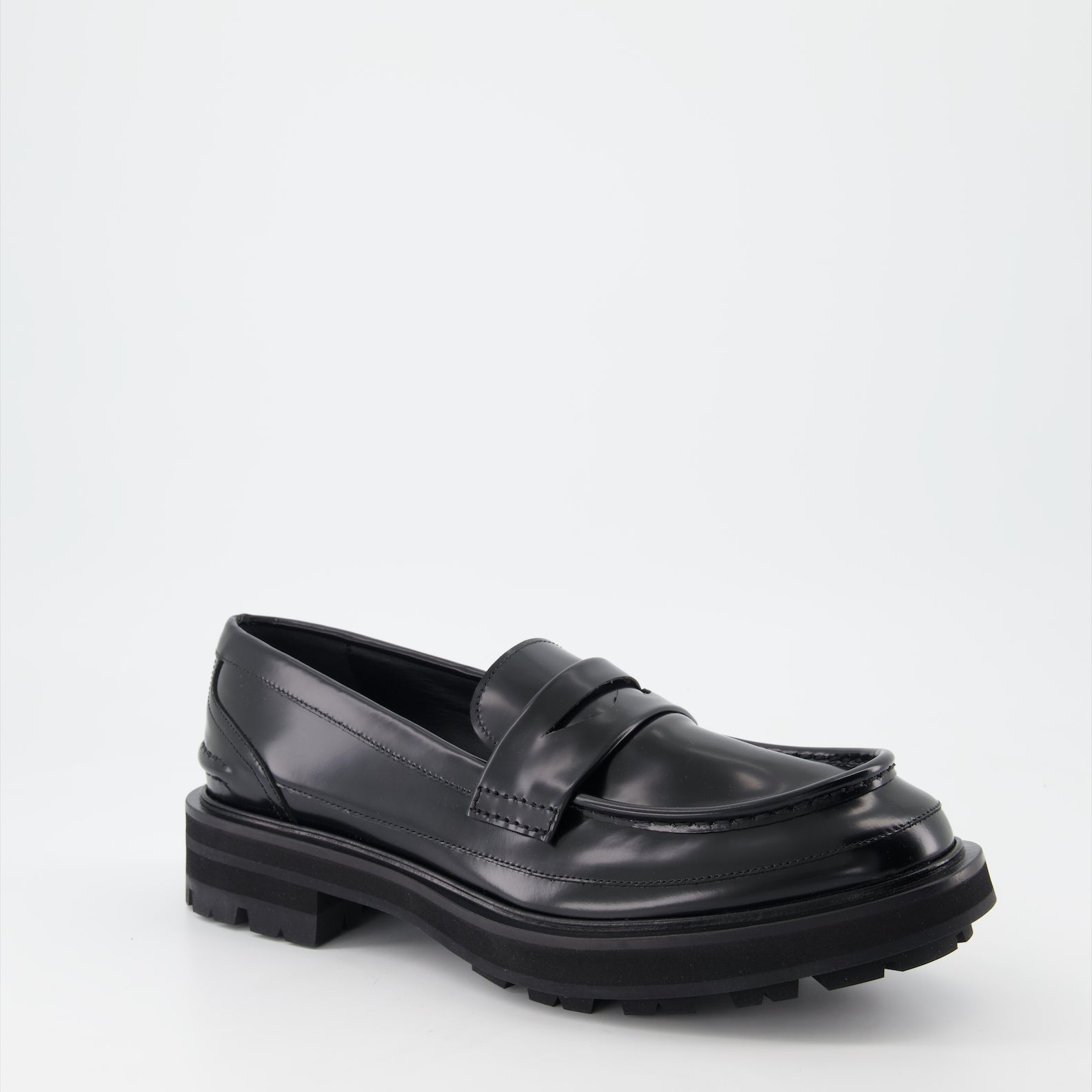 Alexander McQueen loafers, men's patent leather shoes, luxury moccasins, elegant men's footwear, high-end designer shoes