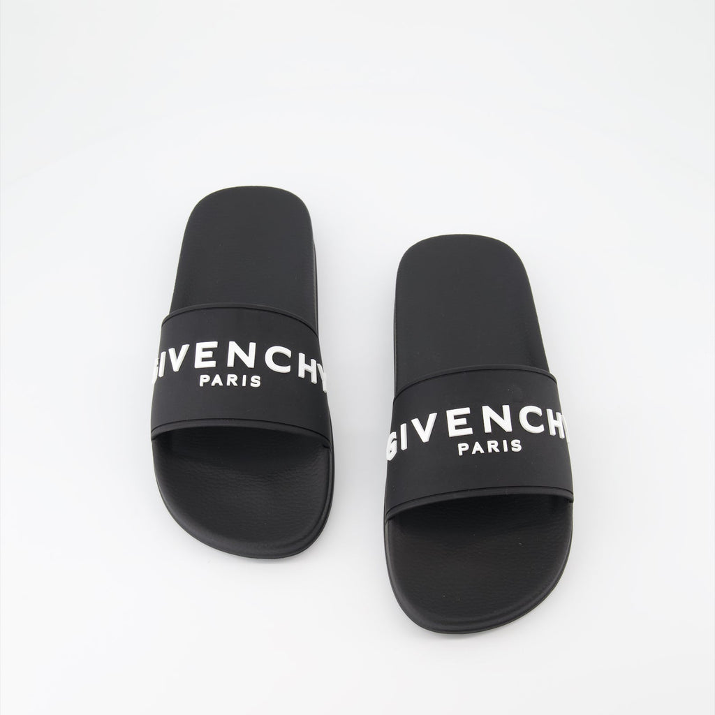 Image des sandales noires à logo de Givenchy pour hommes - Saison Automne-Hiver 2024 - Détail vue 9