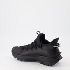 Image des sneakers Trailgrip Lite 2 de Moncler pour hommes - Saison Automne-Hiver 2023 - Vue arrière droite en trois-quarts